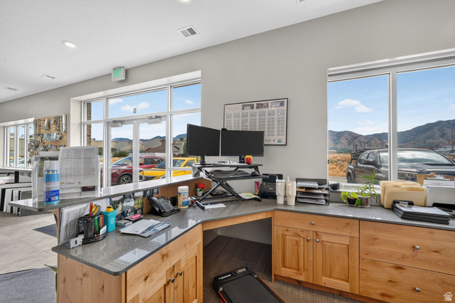 79 W 3100 N, Hyde Park, UT 84106 — photo 8
