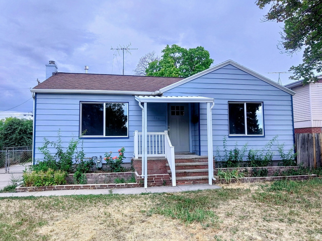 250 E Beryl Ave
                     MLS #2173013