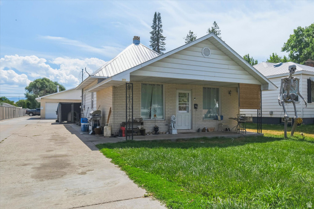 Main photo for 240 N State St
