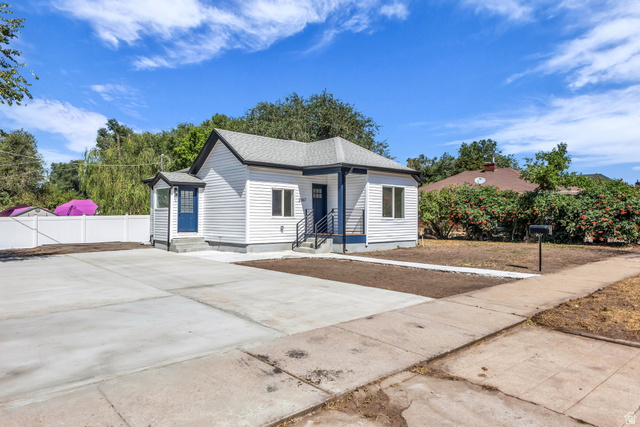 2067  Quincy Ave
                     MLS #2173257