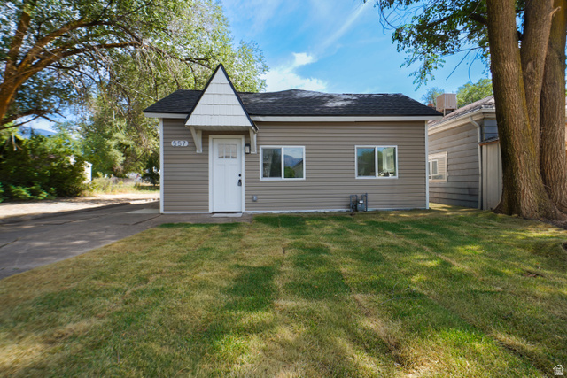 557  Cook St
                     MLS #2173323