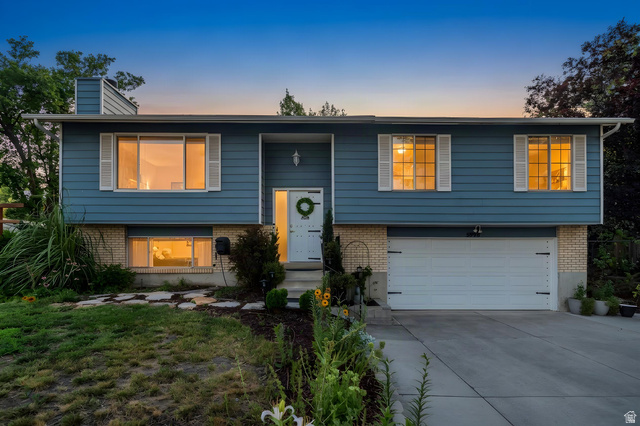 5998 S Blue Stone Cir
                     MLS #2173353