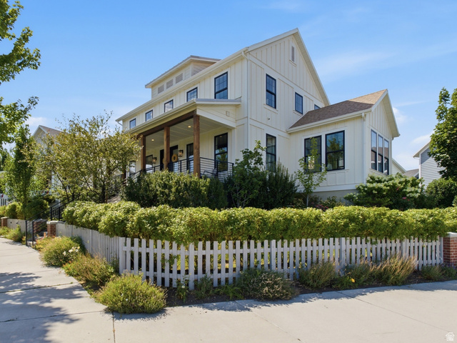 10634 S Split Rock Dr
                     MLS #2173363