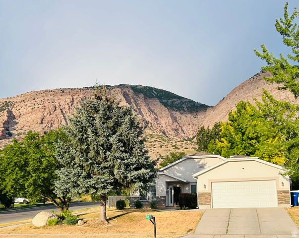 656 N Quincy Ave
                     MLS #2173445