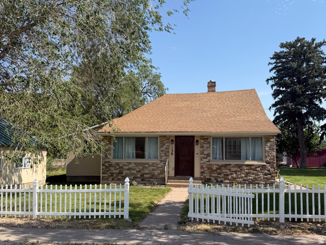 Main photo for 150 W 100 N St