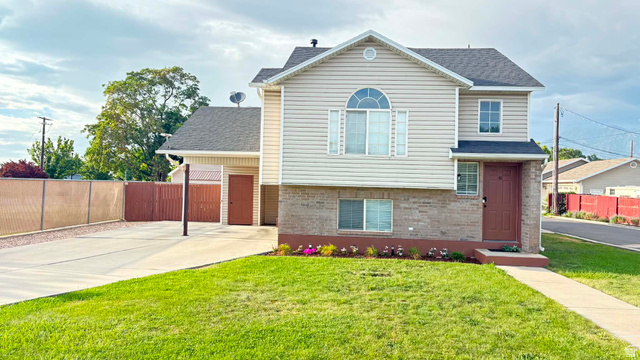 411 E 400 N
                     MLS #2173464