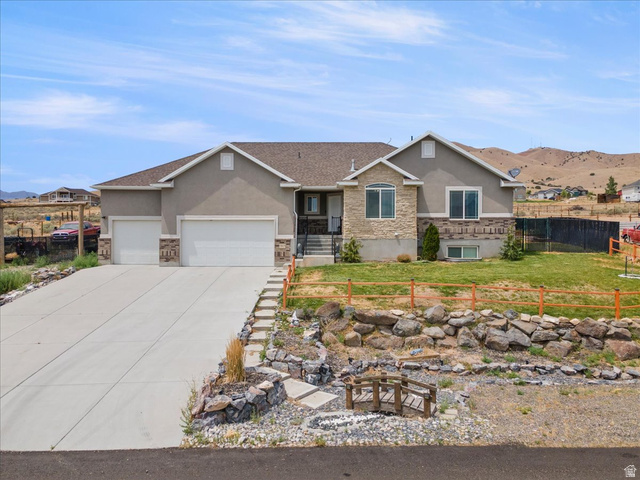 Main photo for 1706 W Rim Rock Dr
