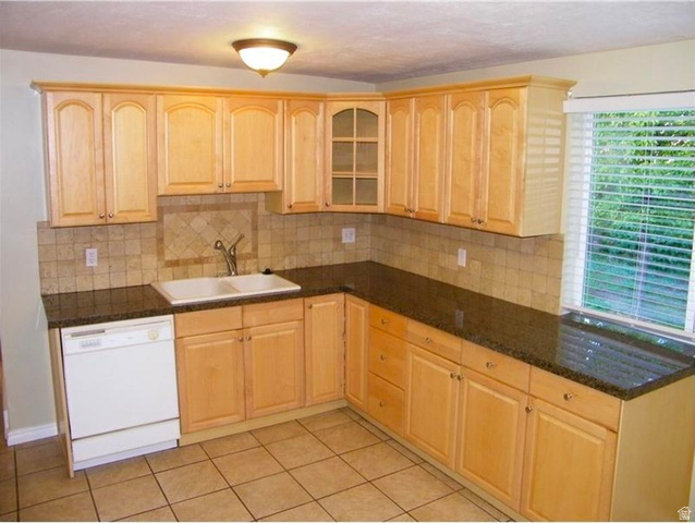 6893 S Rhonda Ave W, West Jordan, UT 84084 — photo 9