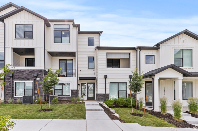 5941 N Cardiff Dr
                     MLS #2173554