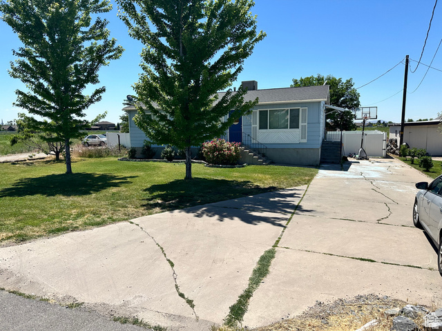 2593 N 2000 W
                     MLS #2173621
