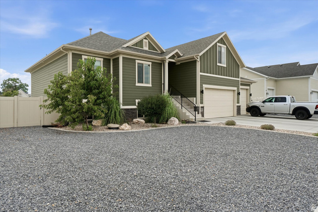 2822 N 3975 W
                     MLS #2173721