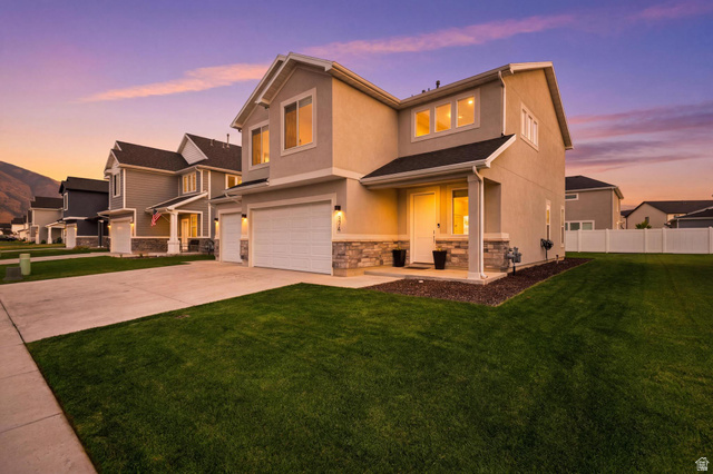 347 W Ropelato Dr
                     MLS #2173727