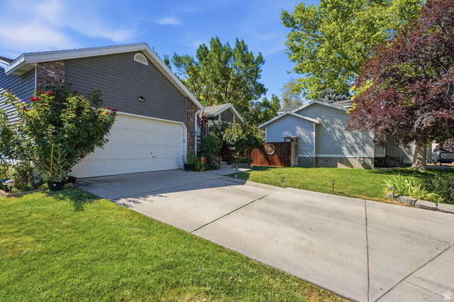Property in West Jordan - View 3