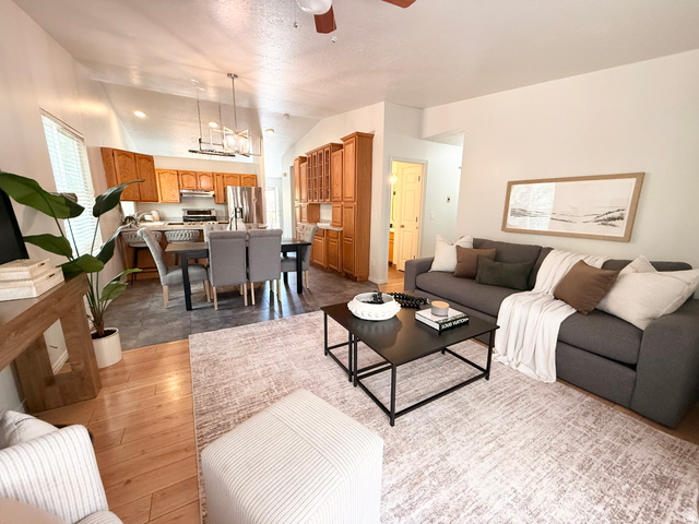 Property in West Jordan - View 18