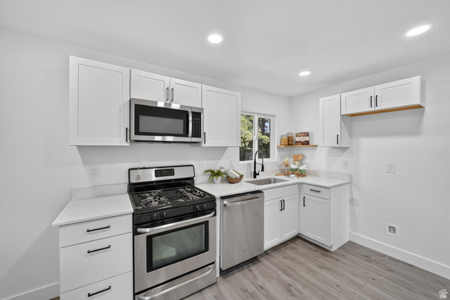 Property in Springville - View 7