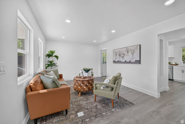 Property in Springville - View 3