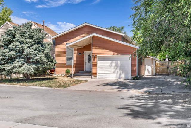 4598 W ARCHER LN, West Valley City UT 84120