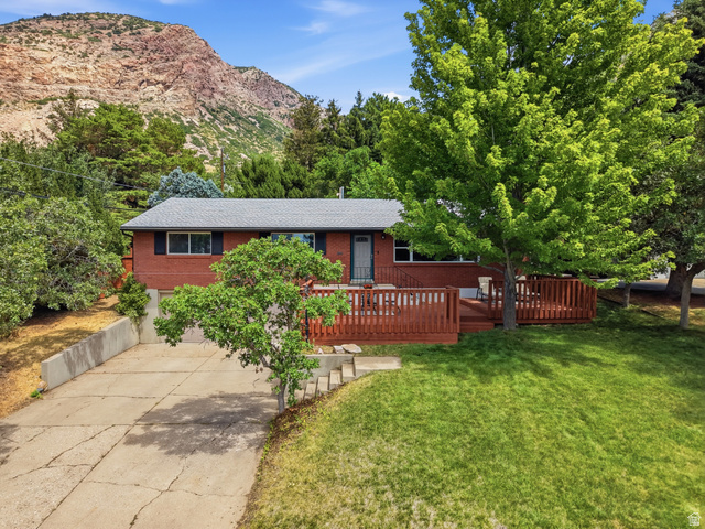 2722  Buchanan
                     MLS #2173798