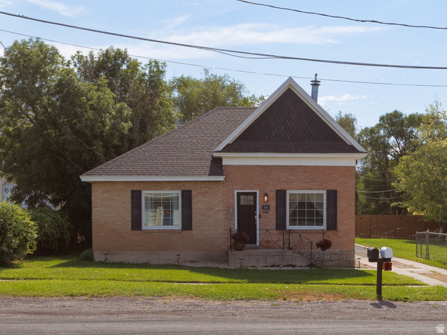 334 N 300 E
                     MLS #2173857