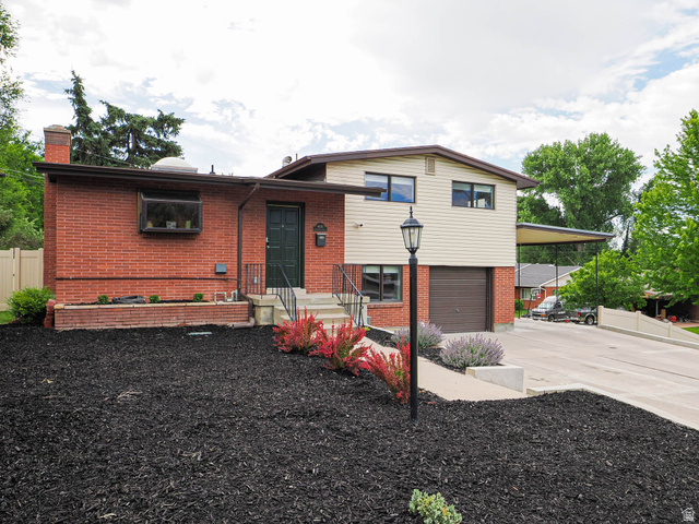 4601 S Creekview Cir
                     MLS #2173877