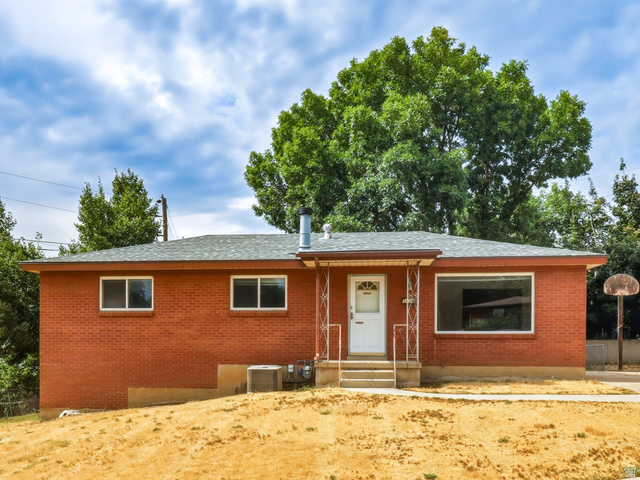 1019 E 800 N
                     MLS #2174080