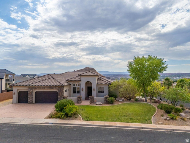 2104 S Corral Way
                     MLS #2174148