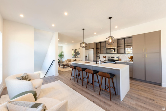 880 E ROWLEY DR #102, Millcreek UT 84107