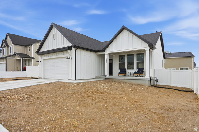 683 N Eastcrest Ave
                     MLS #2174182