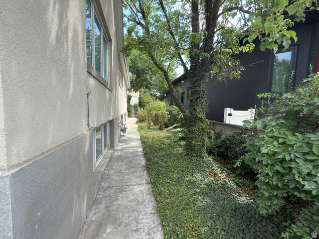 548 N Coumbus St W, Salt Lake City, UT 84103 — photo 8