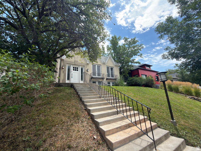 548 N Coumbus St W, Salt Lake City, UT 84103 — photo 2