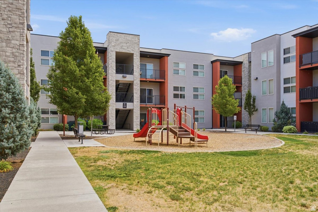 875 S Depot St ##246 B
                     MLS #2174397
