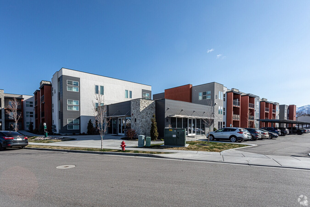 875 S Depot St ##246 B
                     MLS #2174397