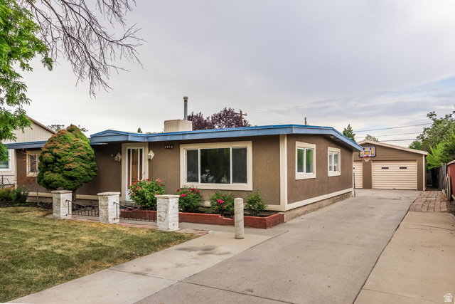 2916 W Lehi Dr
                     MLS #2174455