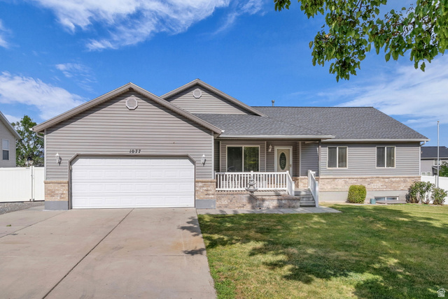 1077 N 690 E
                     MLS #2174463