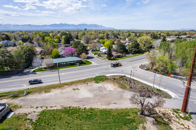 5025 S Highland Dr E, Holladay, UT 84117 — photo 2