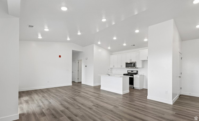536 N 130 E #E 204, Providence, UT 84332 — photo 4