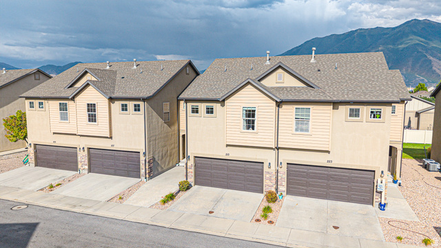 213 S 1930 E
                     MLS #2174648