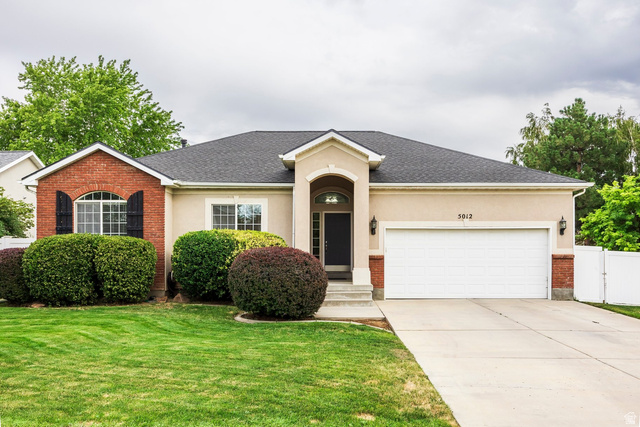 5012 W Wood Ranch Dr
                     MLS #2174664