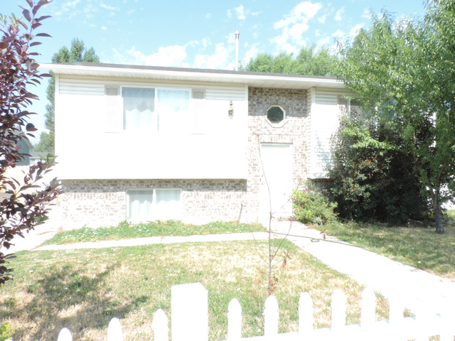 783  Linden Ct
                     MLS #2174702
