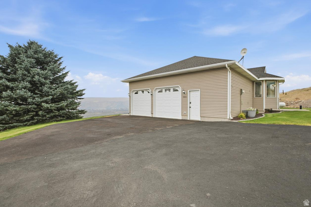 560 E Lower Rock Creek Rd, Inkom, ID 83245 — photo 4