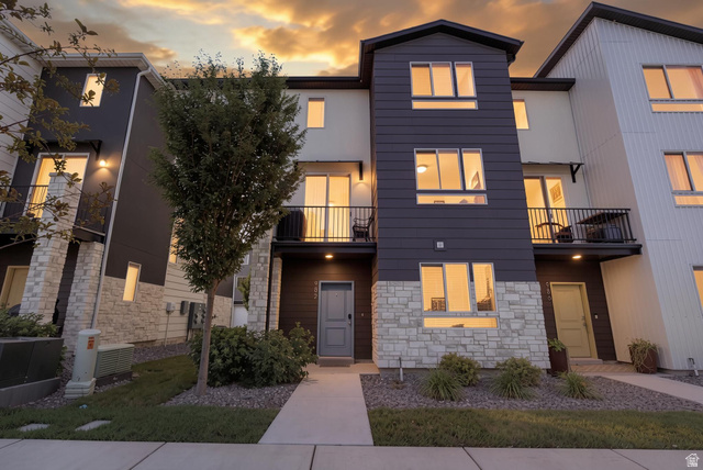 982 W 500 S
                     MLS #2174791