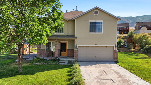 261 W Kestrel Dr
                     MLS #2174868