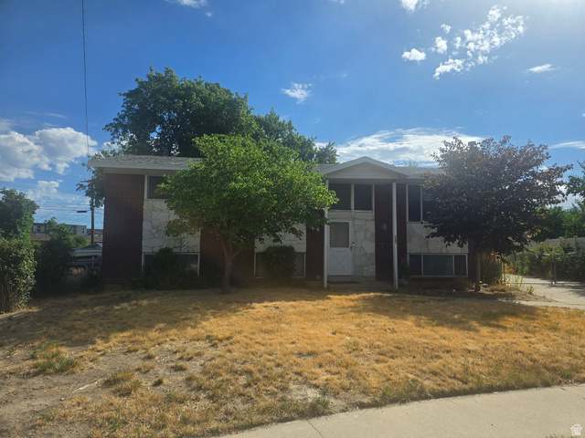 247 E Nicoletti Dr
                     MLS #2174875