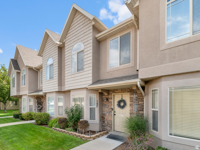187 S Tamarak
                     MLS #2174883