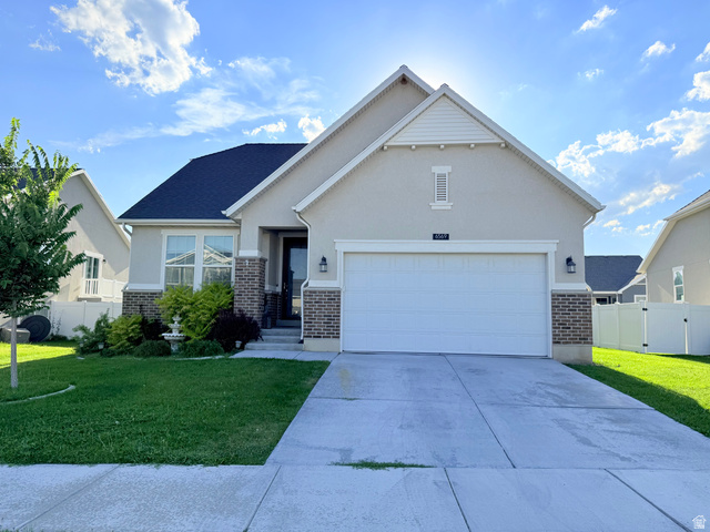 6569 N Fiona St
                     MLS #2174956