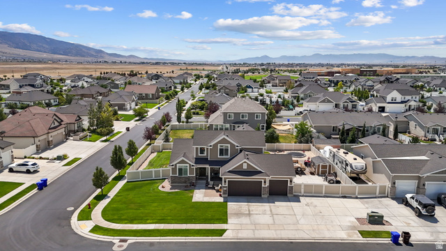 1576 E Lowe Peak Dr
                     MLS #2174985