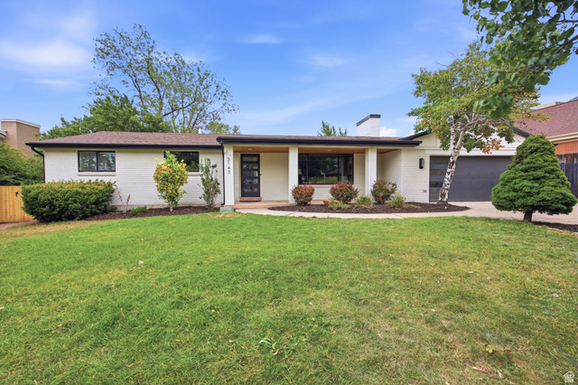 3143 E Del Mar Dr
                     MLS #2175168