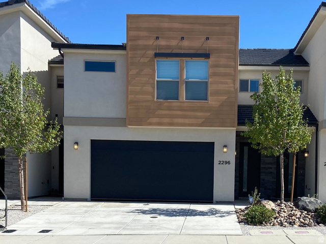 2296 E Alexander Ln
                     MLS #2175181