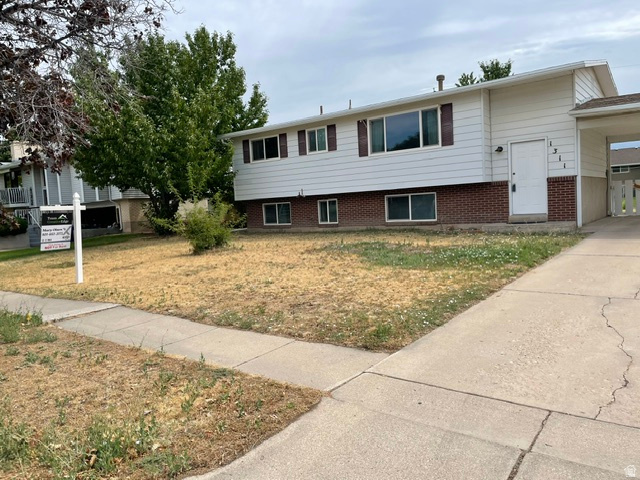 1311 S Marilyn Dr
                     MLS #2175190