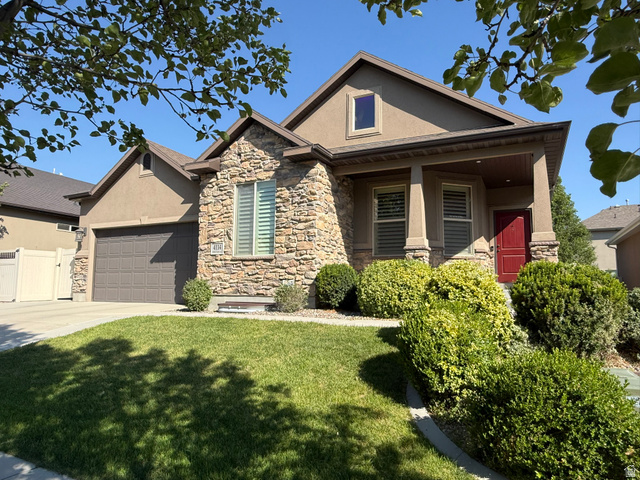 4114 W Walnut Canyon Ln Ln
                     MLS #2175205